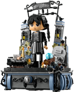 LEGO Figurka Wednesday Addams 76780